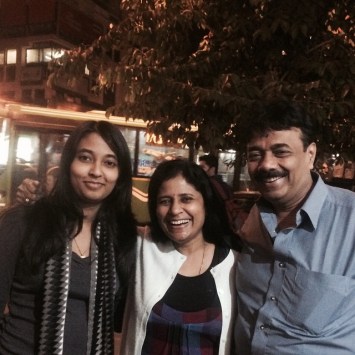 ಮಗಳು ಮೇಘಾಳ ಜೊತೆ ಅಪ್ಪ, ಅಮ್ಮ - ಲಕ್ಷ್ಮಿ ನಾಗರಾಜ್ ತೆಗೆದ ಚಿತ್ರ 